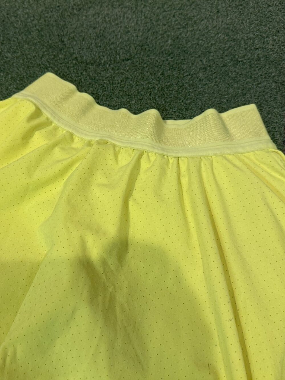 LULULEMON Tiered Pleats HR Tennis Skirt Florescent Yellow, 2